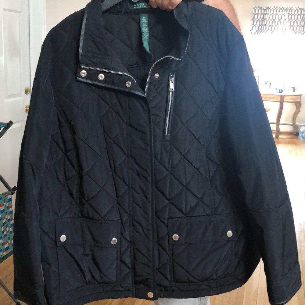 COPY - Women’s Lauren Ralph Lauren quilted jacket.